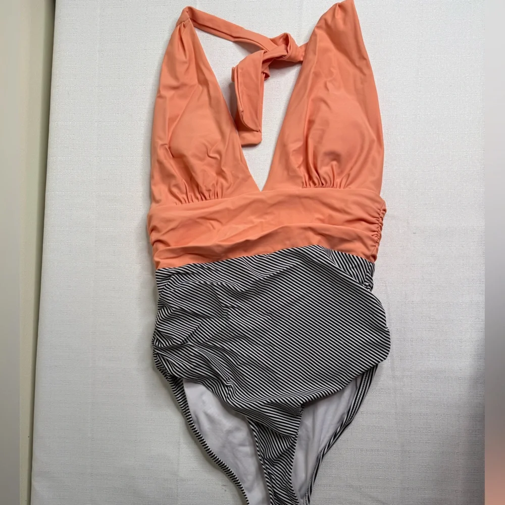 Stylish One-Piece Swimsuit
